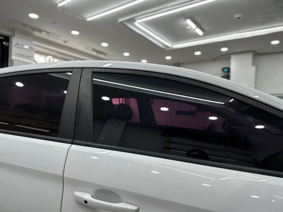 Hyundai Elantra ADのカーフィルム施工事例｜費用目安・仕上がり 施工写真 4