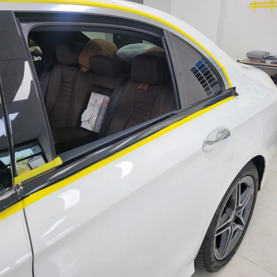 Mercedes-Benz Eクラス PPF施工事例|費用目安・仕上がり 施工写真 3-1
