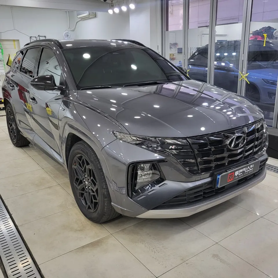 Hyundai Tucson NX4のカーラッピング事例|費用目安・仕上がり 施工写真 2-1