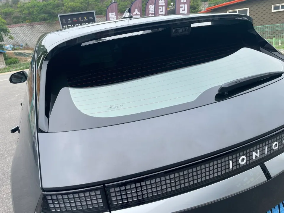 Hyundai IONIQ 5 window tinting - Hyundai IONIQ 5 Window Tinting Review — Cost & Results photo 4