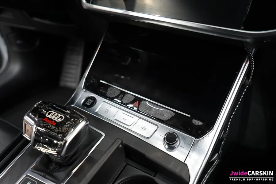 Audi A6のPPF施工事例｜ハイグロシ保護 施工写真 1-3