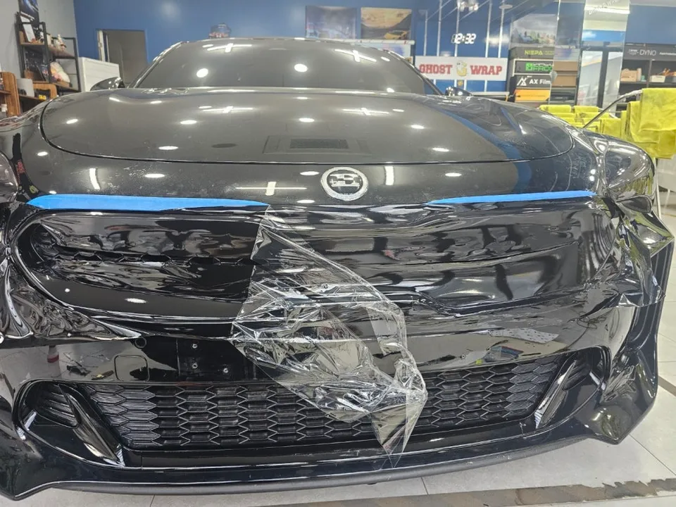 Kia Stingerのカーラッピング事例|費用目安・仕上がり 施工写真 3-2