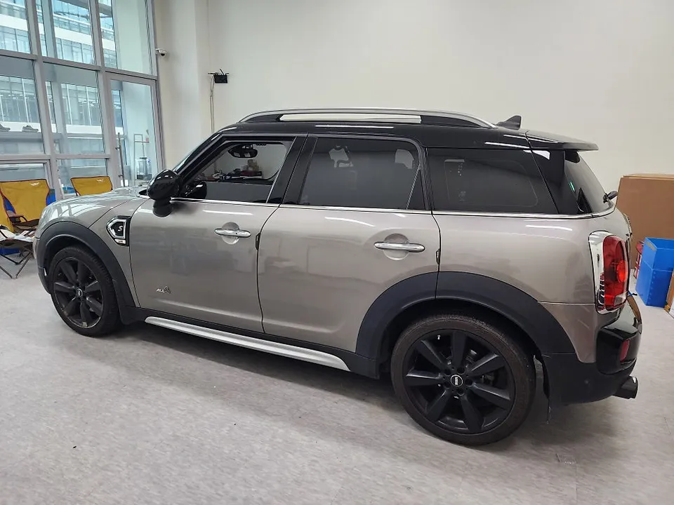 MINI Countryman F60 lighting upgrade installation result