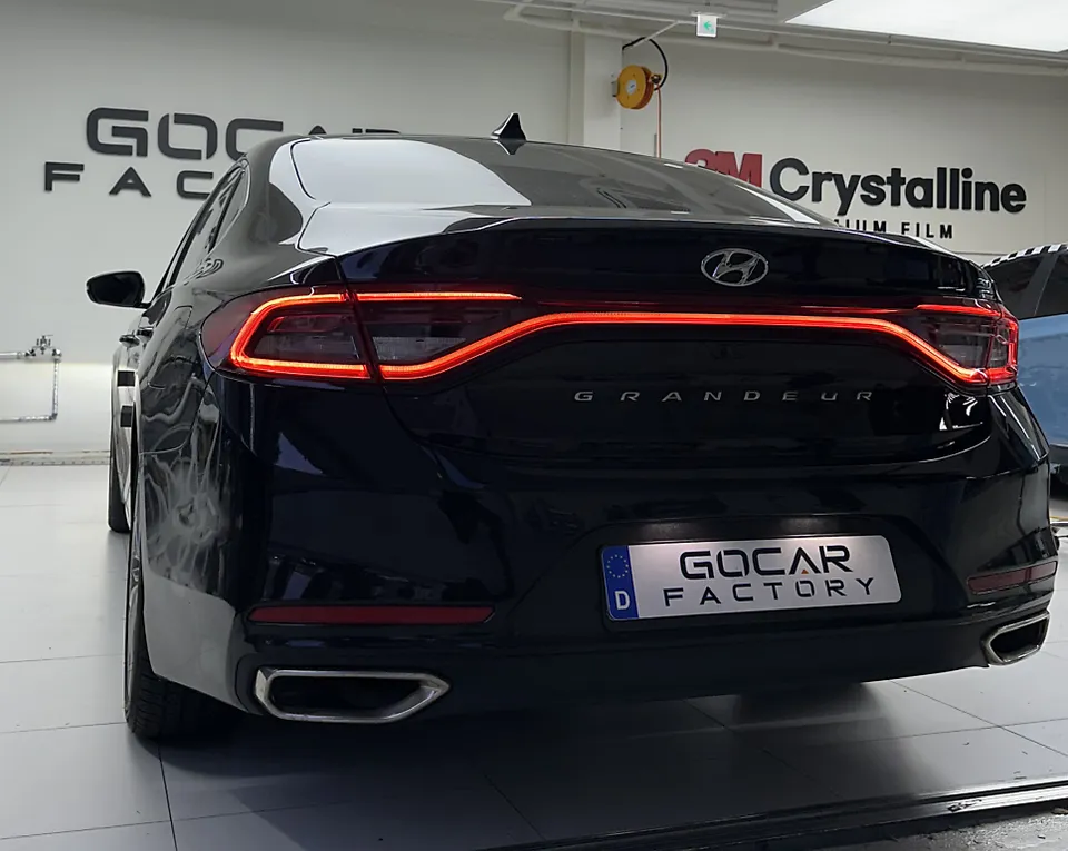 Hyundai Grandeur IGのカーラッピング事例|費用目安・仕上がり 施工写真 1-1