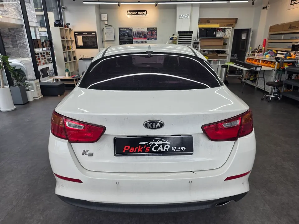 Kia K5のカーフィルム施工事例：費用目安と仕上がり 施工写真 3-1