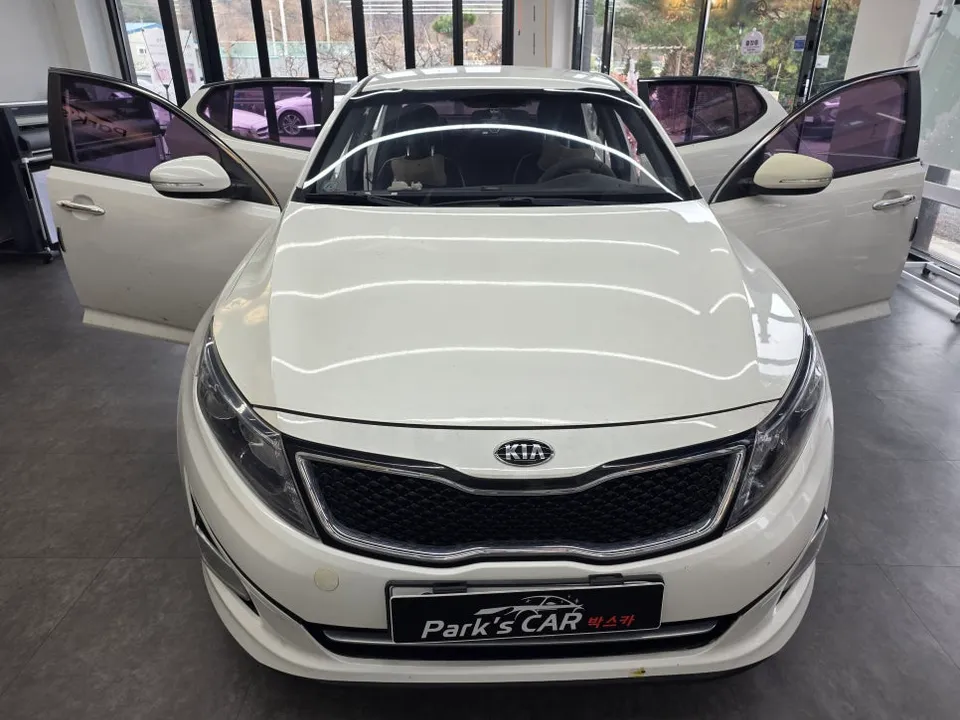 Kia K5のカーフィルム施工事例：費用目安と仕上がり 施工写真 1-2
