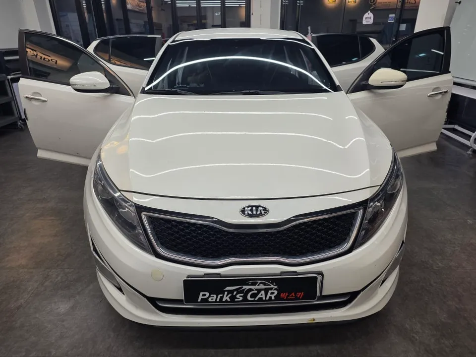 Kia K5のカーフィルム施工事例：費用目安と仕上がり 施工写真 1-3