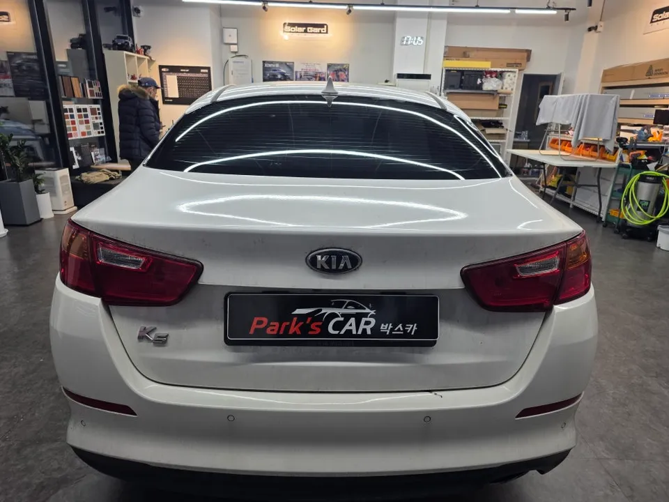 Kia K5のカーフィルム施工事例：費用目安と仕上がり 施工写真 3-3