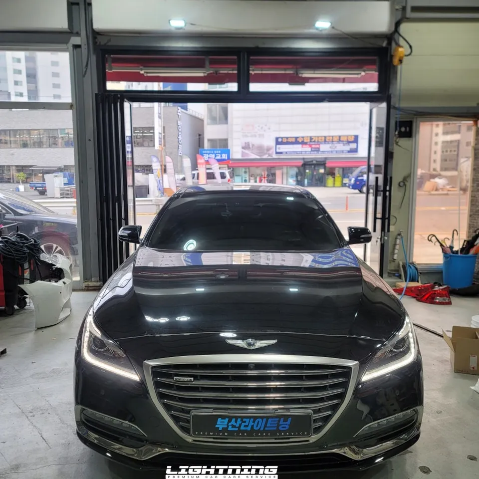 Genesis G80のPPF施工事例｜費用目安と仕上がり 施工写真 3-1