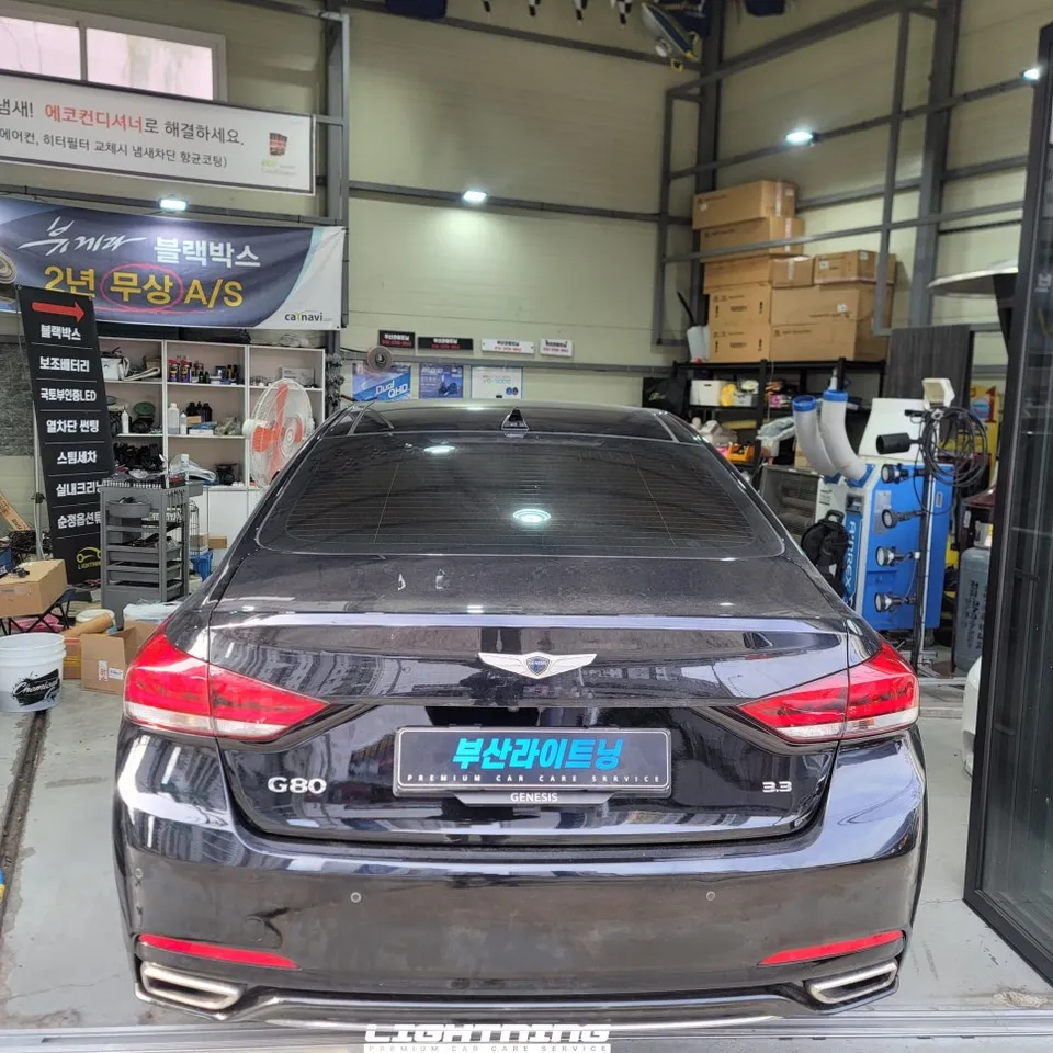 Genesis G80のPPF施工事例｜費用目安と仕上がり 施工写真 1-3
