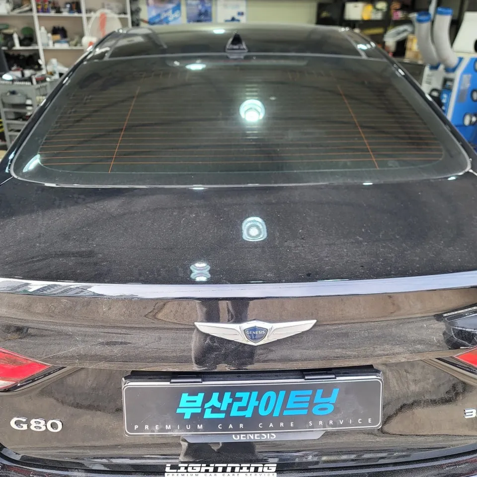 Genesis G80のPPF施工事例｜費用目安と仕上がり 施工写真 2-3