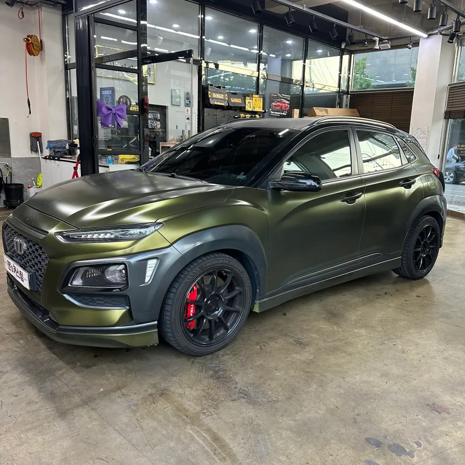 Hyundai Konaのカーラッピング事例 施工写真 3