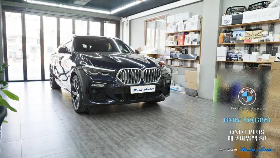 BMW X6のドライブレコーダー取付事例 写真
