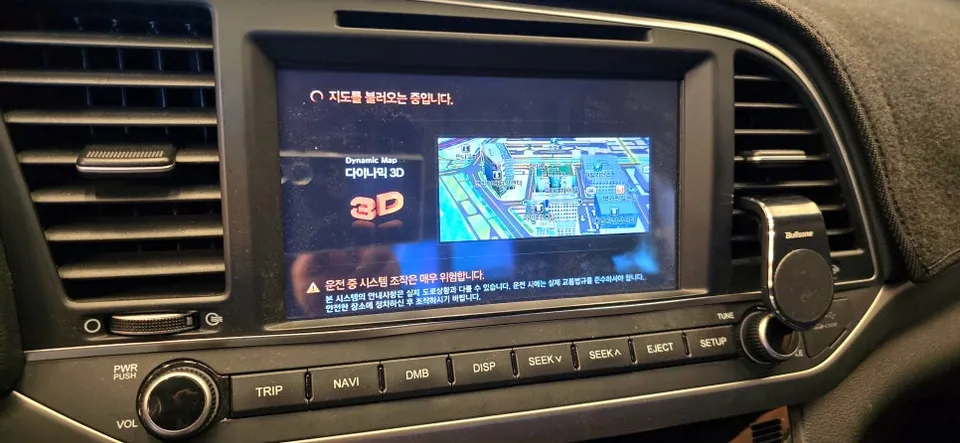 Hyundai Elantra ADのAndroid Auto・CarPlay取付事例 施工写真 3-1