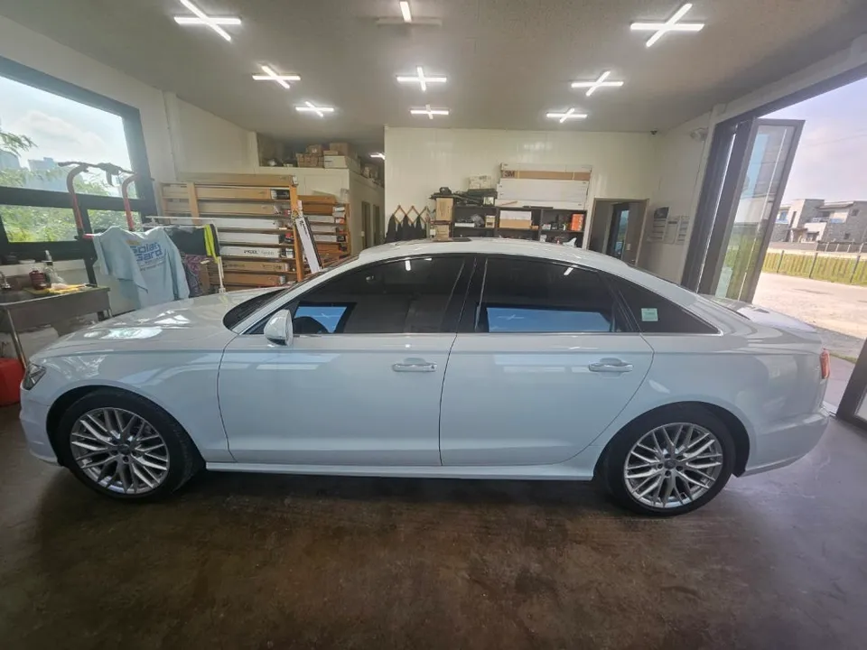 Audi A6のカーフィルム施工事例｜費用目安・仕上がり 施工写真 1-1