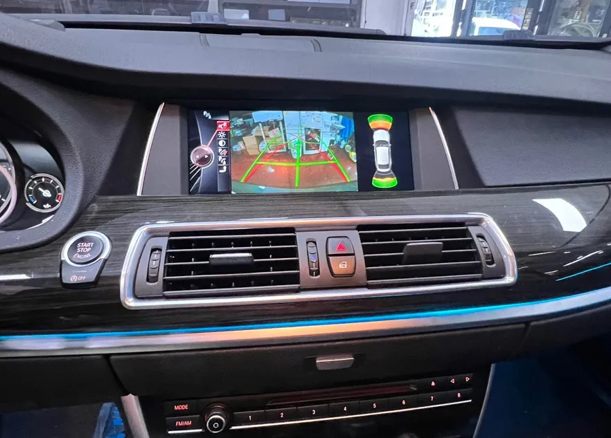 BMW 5 SeriesのAndroid Auto・CarPlay取付事例 写真