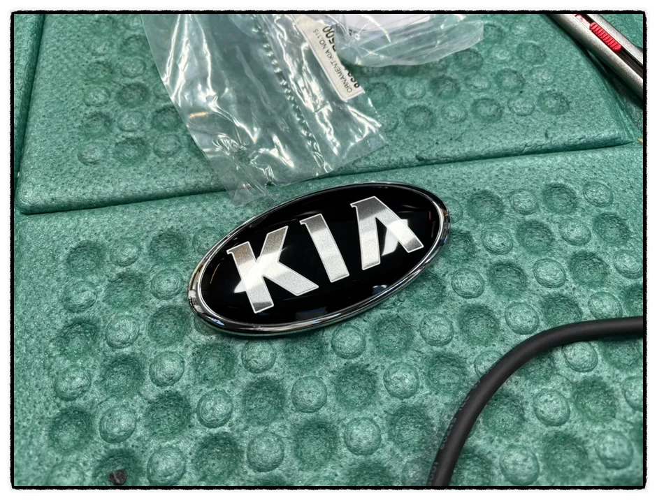 Kia K3 GTのカーラッピング事例 施工写真 5