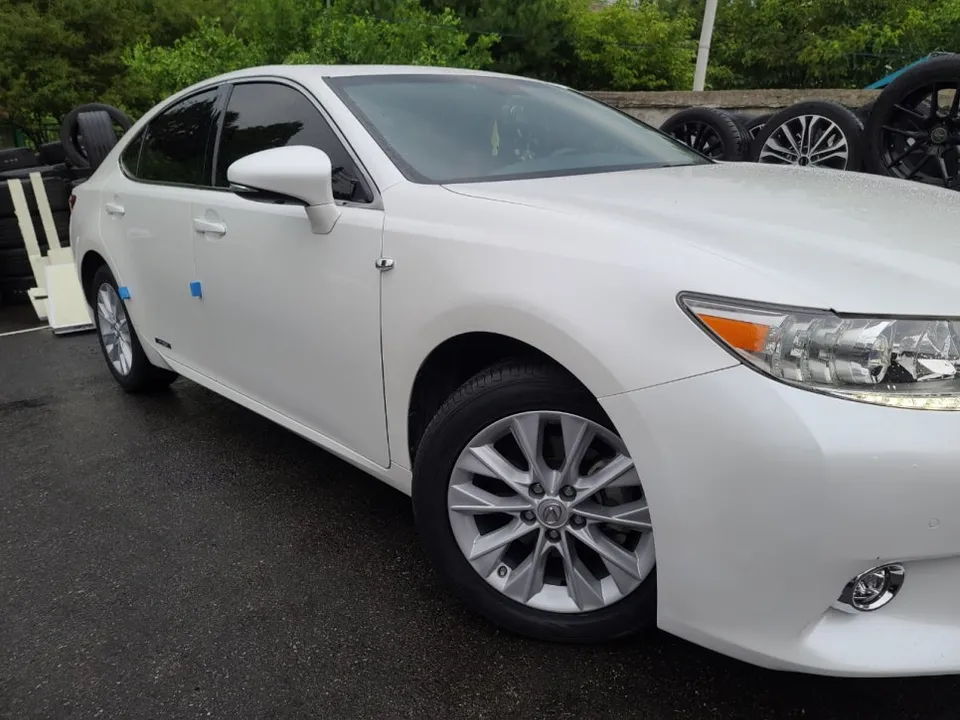 Lexus ES 300hのホイールリペア・塗装事例 写真