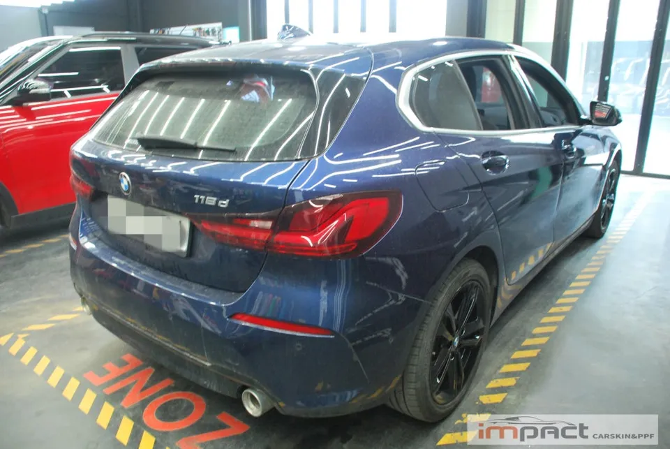 BMW 1 Series F20のカーラッピング事例|費用目安・仕上がり 施工写真 2-1