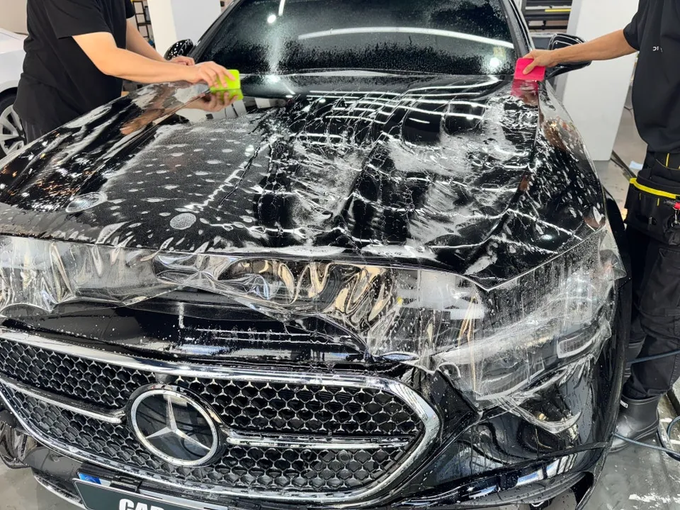 Mercedes-Benz E300のPPF施工事例｜費用目安・仕上がり 施工写真 3-1