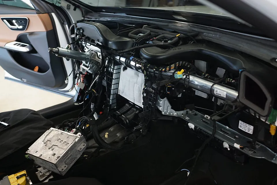 Mercedes-Benz E-Class W214 remote start coding - Mercedes-Benz E-Class Remote Start & Coding Review photo 3