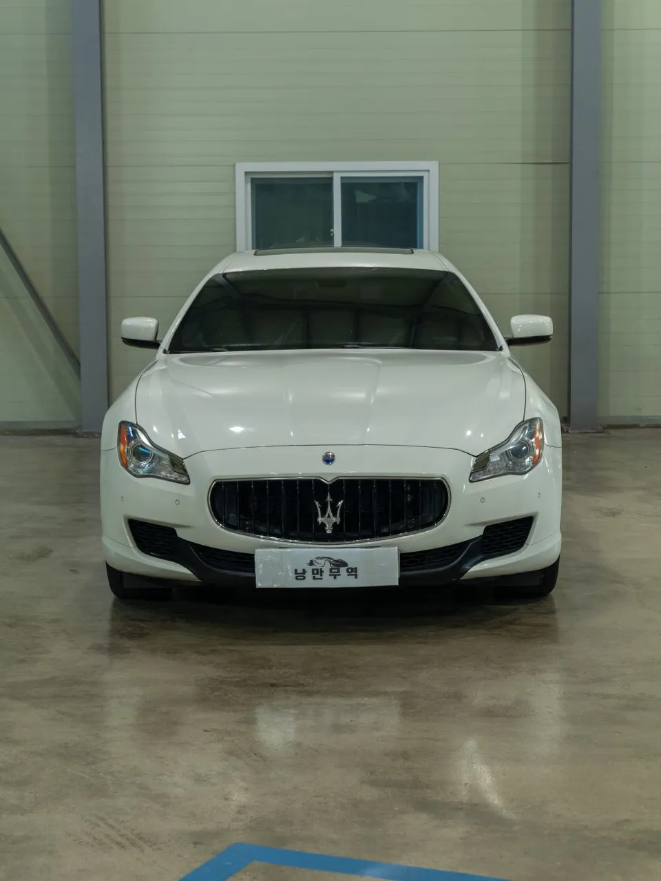 Maserati Quattroporte body kit - Maserati Quattroporte Body Kit Installation Review photo 3