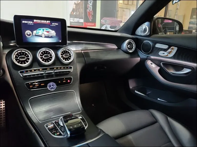 Mercedes-Benz C-Class W205 ambient lighting - Mercedes-Benz C-Class Ambient Lighting Upgrade — Enhanced Interio photo 4