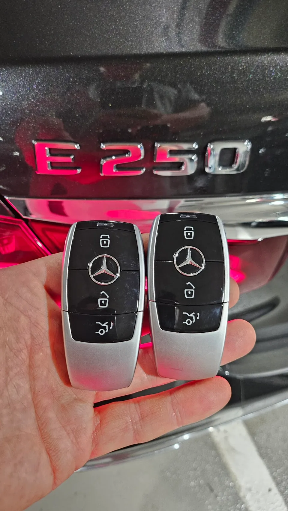 Mercedes-Benz E-Class oem options - Mercedes-Benz E-Class OEM Options Review — Factory Upgrade Cost photo 5