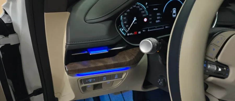 Genesis G80 RG3 ambient lighting review