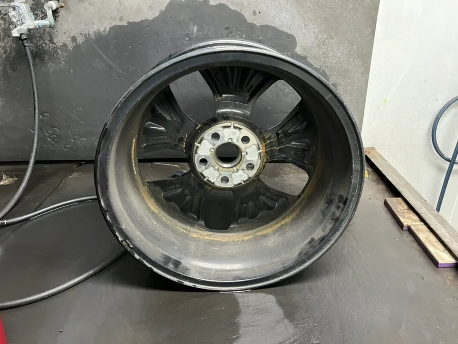 Kia Carnival wheel repair - Kia Carnival Wheel Repair & Painting Review photo 5