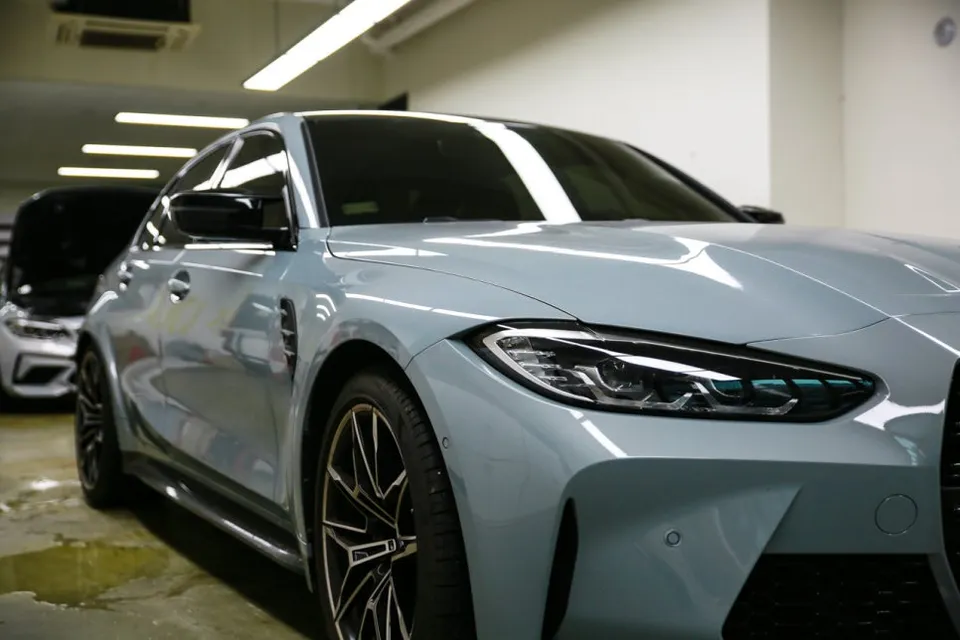 BMW M3のPPF施工事例|サテンブラックラッピング 施工写真 2-3
