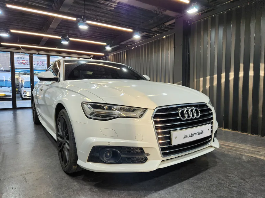 Audi A6 interior customization - Audi A6 C8 Carbon Interior Trim Replacement Review photo 4