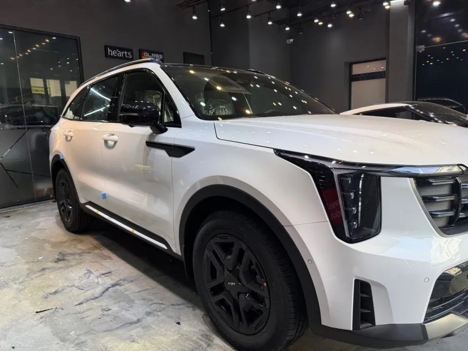 Kia Sorento PPF施工事例｜費用目安と仕上がり 施工写真 2-2