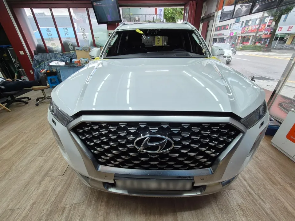 Hyundai Palisadeのカーフィルム施工事例｜費用目安・仕上がり 施工写真 6