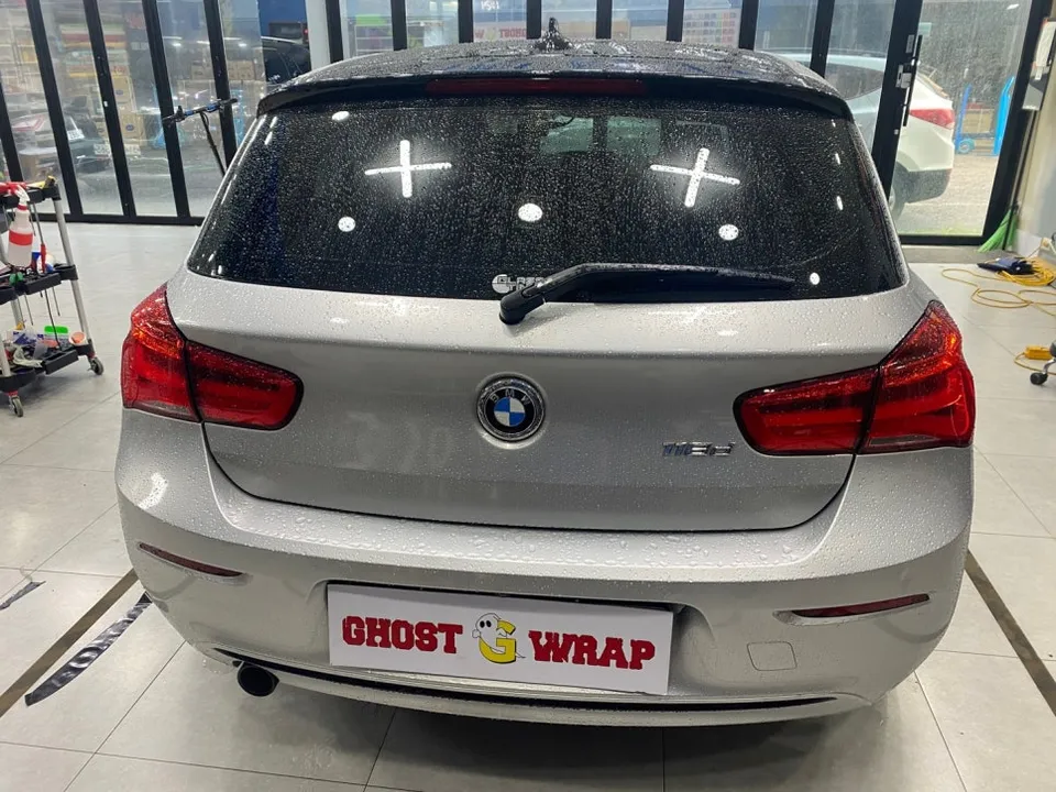 BMW 118d カーラッピング事例｜費用目安・仕上がり 施工写真 4-1