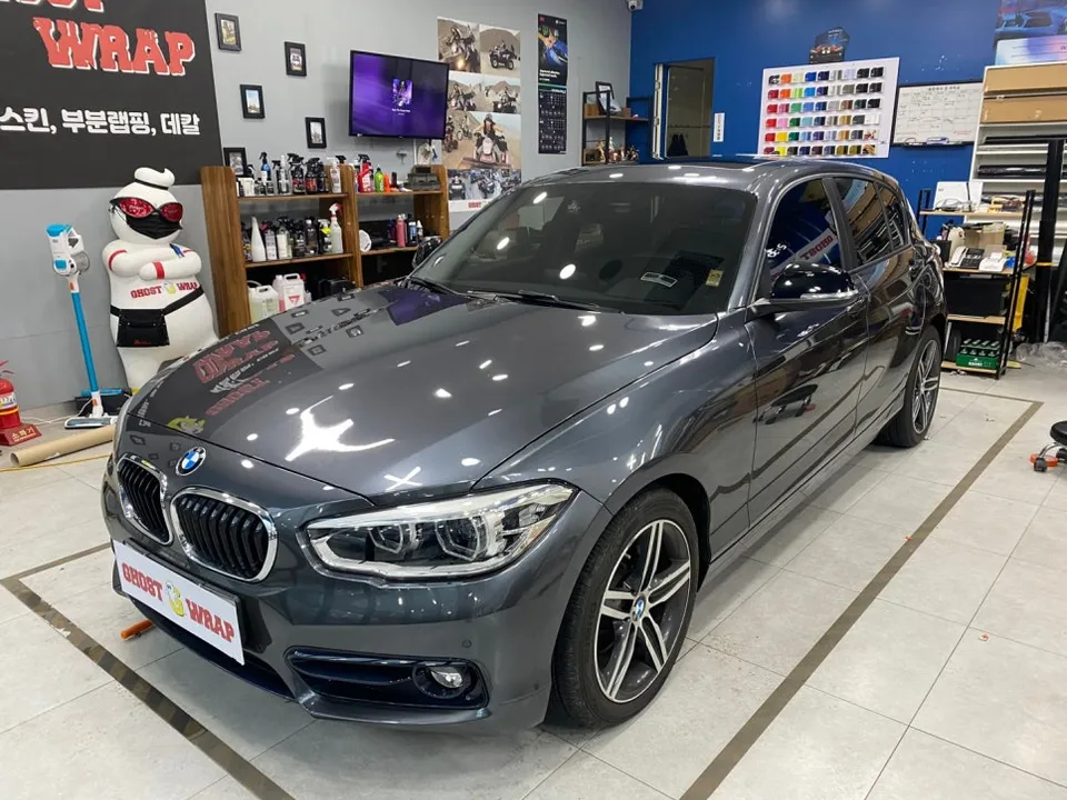 BMW 118d カーラッピング事例｜費用目安・仕上がり 施工写真 4-2