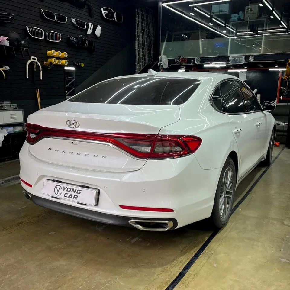 Hyundai Azeraのガラスコーティング事例|費用目安・仕上がり 施工写真 3-1