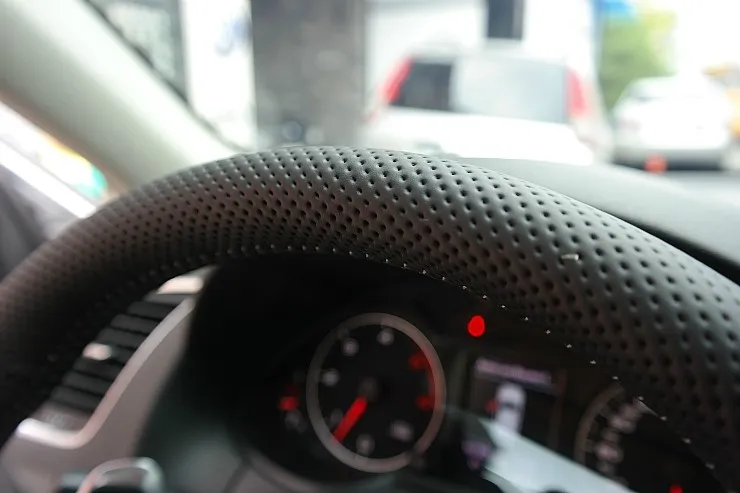 Audi A6 steering wheel - Audi A6 Steering Wheel Customization Review photo 6