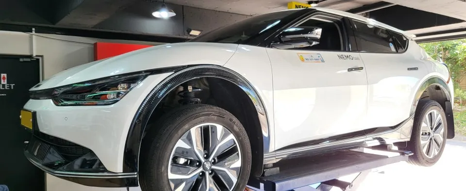 Kia EV6 Ambient Lighting Review — Cost & Results photo 2