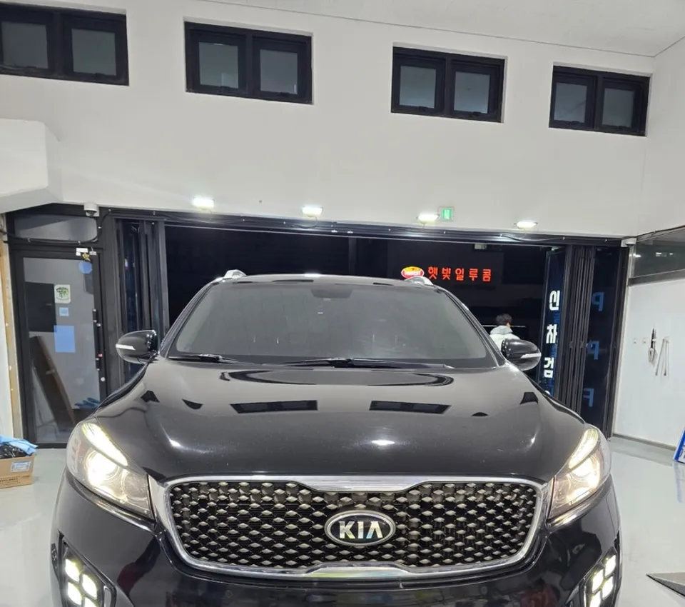 Kia Sorentoのカーフィルム施工事例|費用目安・仕上がり 施工写真 2-2