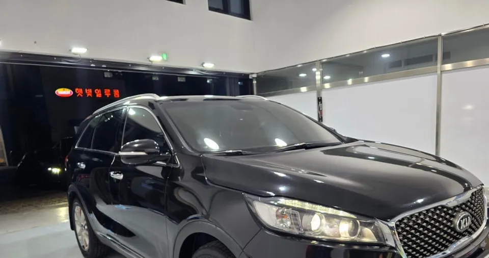 Kia Sorentoのカーフィルム施工事例|費用目安・仕上がり 施工写真 1-3