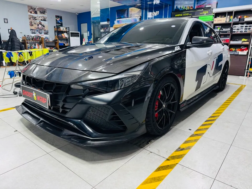 Hyundai Elantra Nのカーラッピング事例｜費用目安・仕上がり 施工写真 1-3