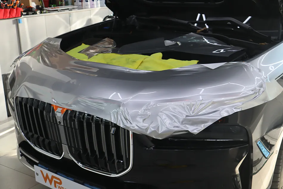 BMW 7 Seriesのカーラッピング事例|費用目安・仕上がり 施工写真 3-2