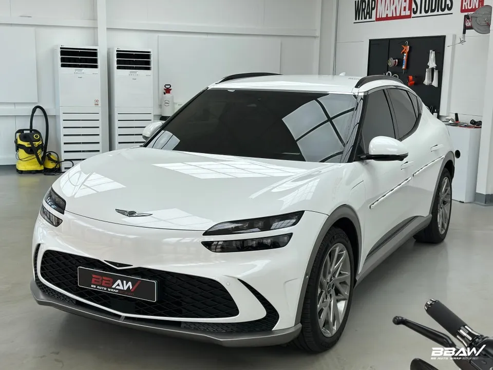 Genesis GV60のPPF施工事例｜石跳ね保護と仕上がり 施工写真 2-1