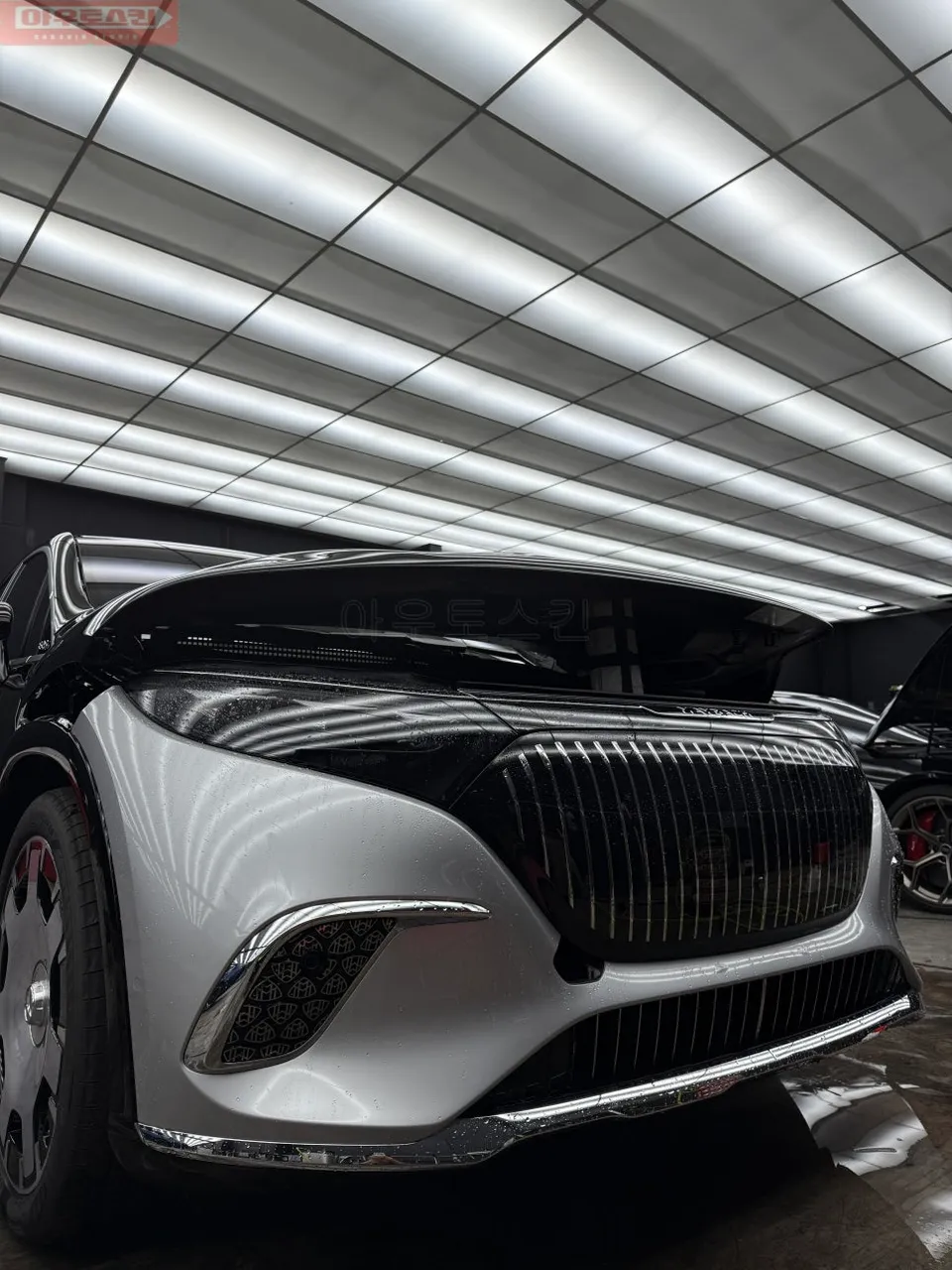 Mercedes-Benz EQS ppf - Mercedes-Benz EQS PPF Review: Maybach Duo-Tone Color Film photo 3
