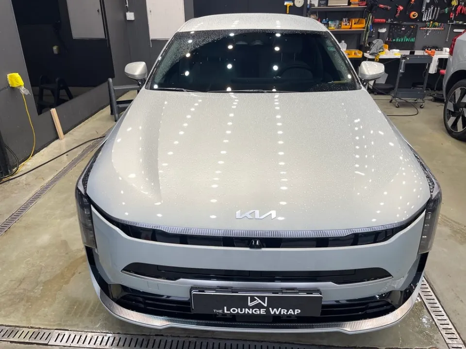 Kia K8のPPF施工事例|飛び石傷から愛車を守る 施工写真 2-1