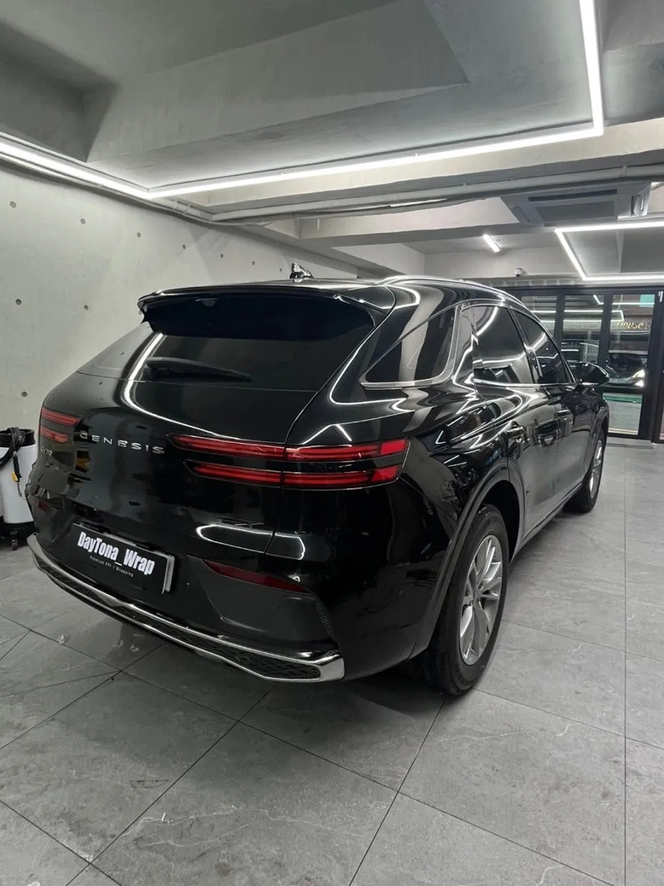 Genesis GV70のPPF施工事例｜費用目安と仕上がり 施工写真 4