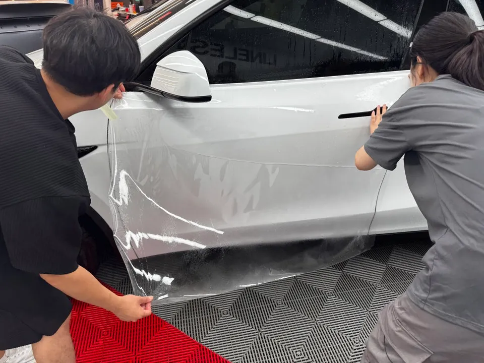 Tesla Model Y PPF施工事例｜費用目安・仕上がり 施工写真 1-2