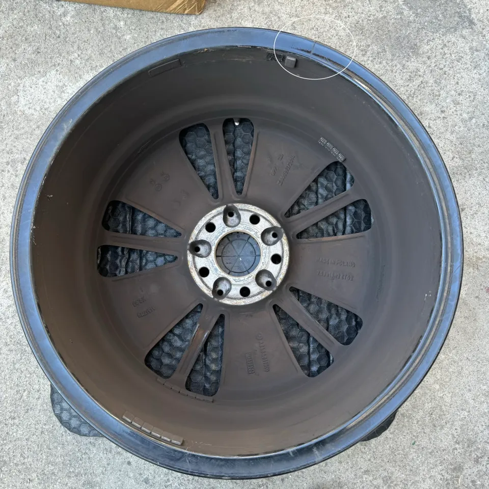 Mercedes-Benz CLA 250 wheel repair - Mercedes-Benz CLA 250 Wheel Repair Review: Crack Restoration Succ photo 3
