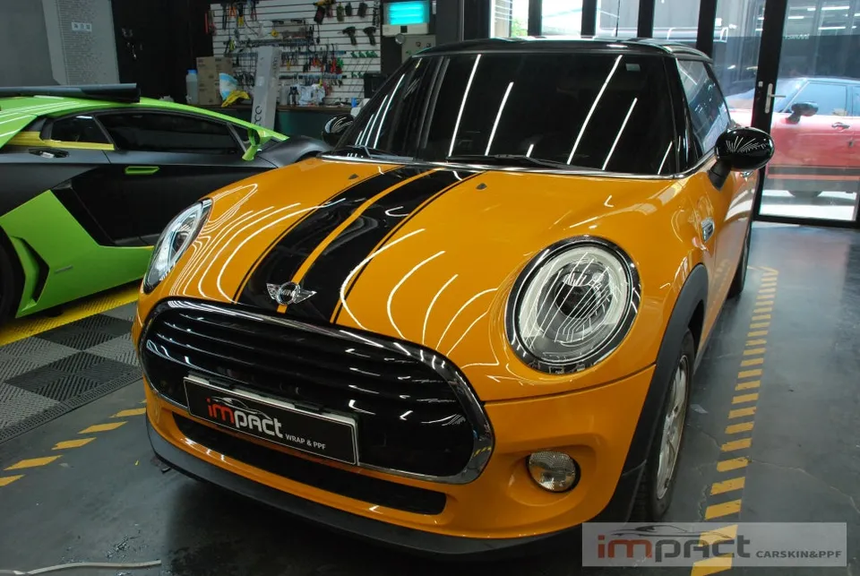 MINI MINI Cooperのカーラッピング事例|費用目安・仕上がり 施工写真 1-3
